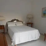Chez Mamouska לינה וארוחת בוקר