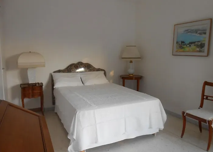 Chez Mamouska Bed & Breakfast